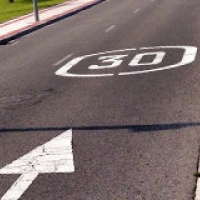 Imagen de la pregunta DGT: ¿Cuándo acaba la limitación de velocidad que impone esta señal?