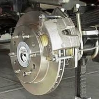 Imagen de la pregunta DGT: ¿Por qué los frenos de disco se calientan menos que los frenos de tambor?