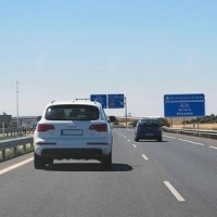 Imagen de la pregunta DGT: ¿Cuál de éstas NO es una parte del automóvil?