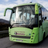 Imagen de la pregunta DGT: ¿Qué autobuses autoriza a conducir el permiso de clase D1?